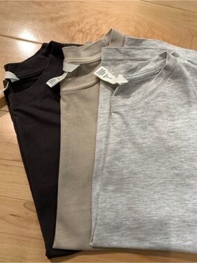 H&M Bundle of 3 Crewneck Tees | Women’s Small